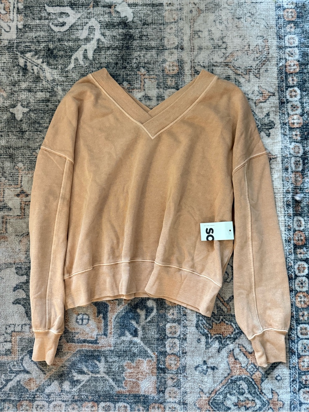 Kohl's Women's V-Neck Washed Beige Pullover